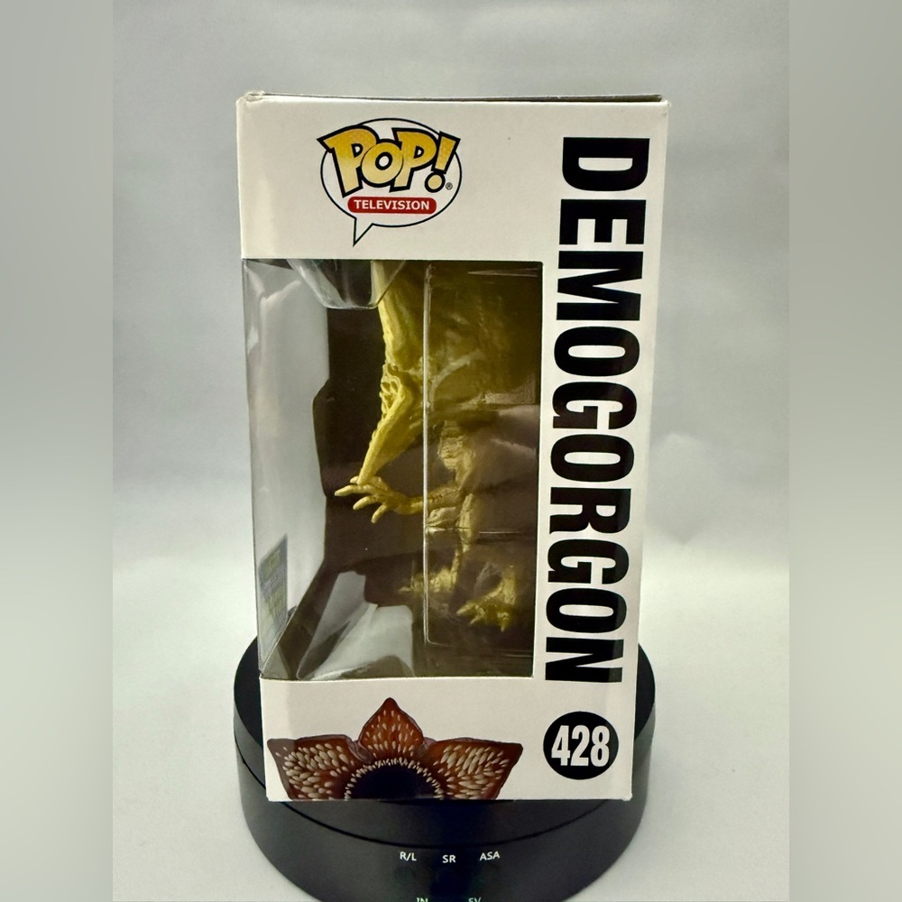 Stranger Things Demogorgon 2019 Summer Convention Exclusive Funko Pop #428 - Picture 2 of 6